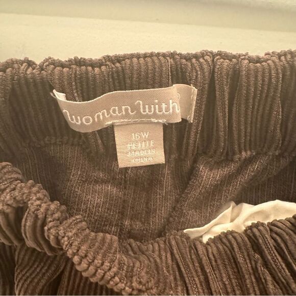 7-Day Corduroy Straight-Leg Pant - Picture 6 of 7